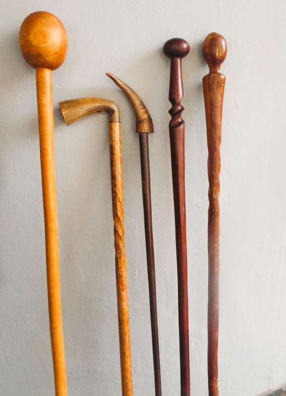 NICE LOT OF VINTAGE WALKING STICKS