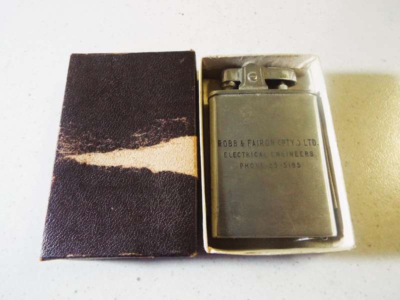 VINTAGE nice unused Robb&Fairon ,lighter with tape measure  ,,,,,in box