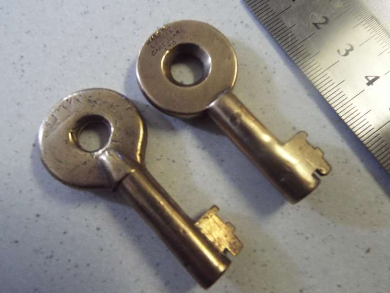 RARE VINTAGE SAS/SAR 1957 COPPER KEYS