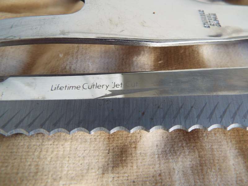 Antique///VINTAGE  LOT INCLUDING CUTLERY SET  ,,,, good condition as 1 ,dont miss this lot