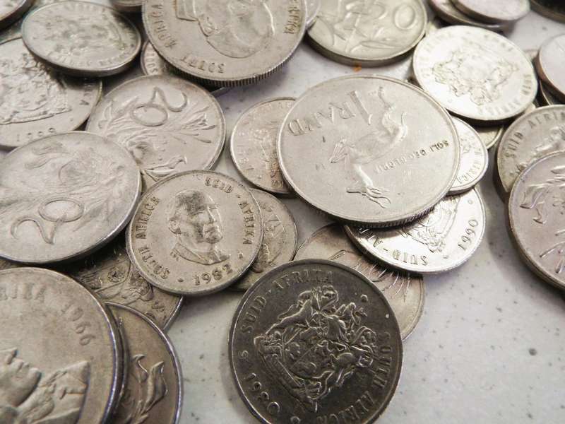 lot of 197 nickel coins 5c 10c 20c 50c and R1 coins over 1kg of coins
