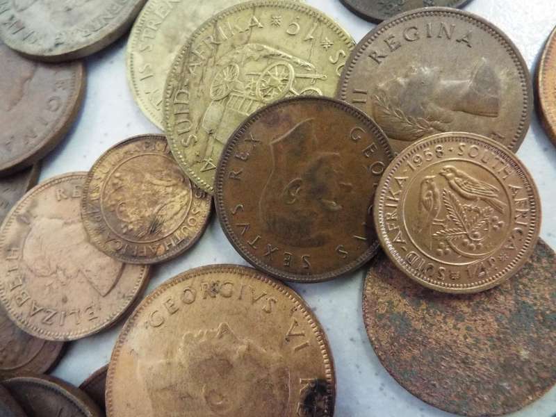 85 x pre 1964 coins as 1 lot