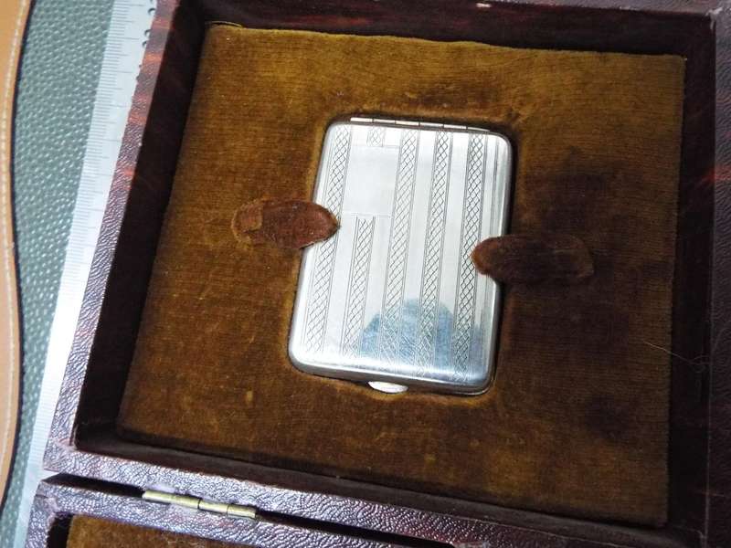 NICE Vintage / antique cigarette case and match vesta cigarette box