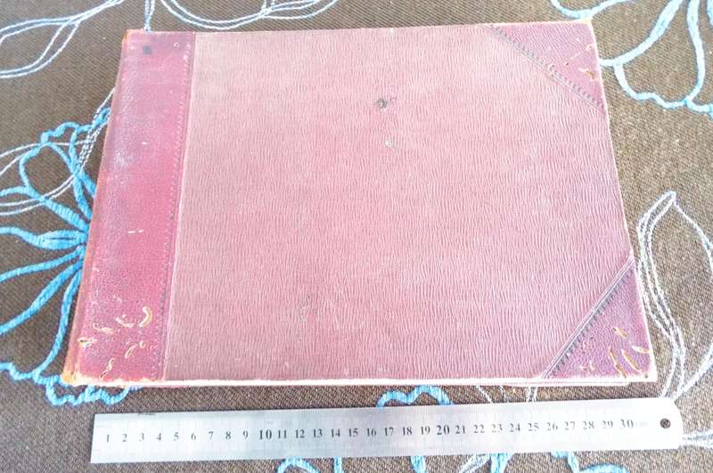 Antique book: The Illustrated War News 1913-1915