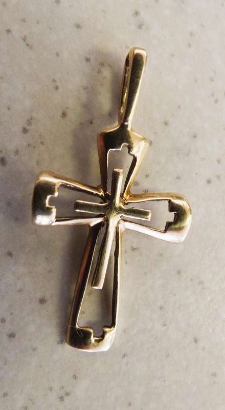 NICE 9CT GOLD PENDANT CROSS