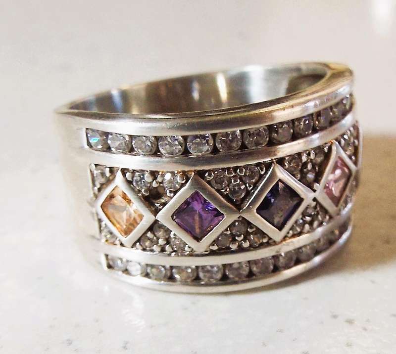 Vintage SILVER 925 RING  nice bling bling