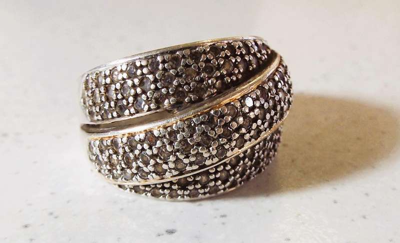Vintage SILVER 925 RING  nice bling bling