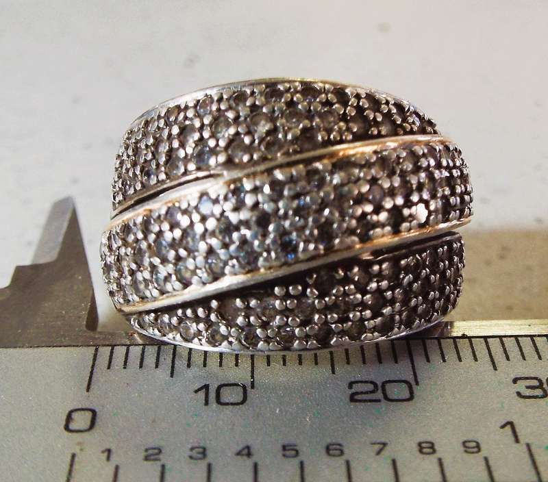 Vintage SILVER 925 RING  nice bling bling