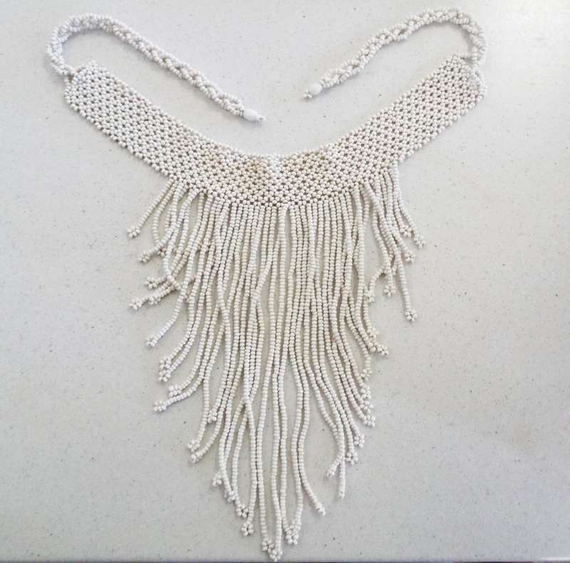 VINTAGE 1950s White Milk Glass Beaded  NECKLACE,,,,,NOT PLASTIC