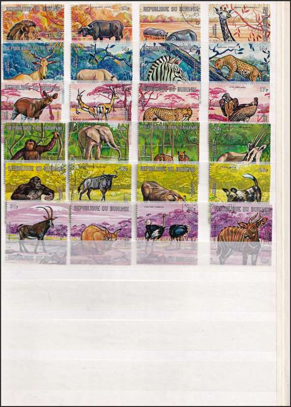 Lighthouse Stockbook (16 page/32 Sides) in Good Condition with Free Animal Stamps