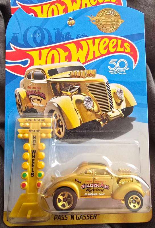 Hot Wheels Pass 'N Gasser 50th gold age