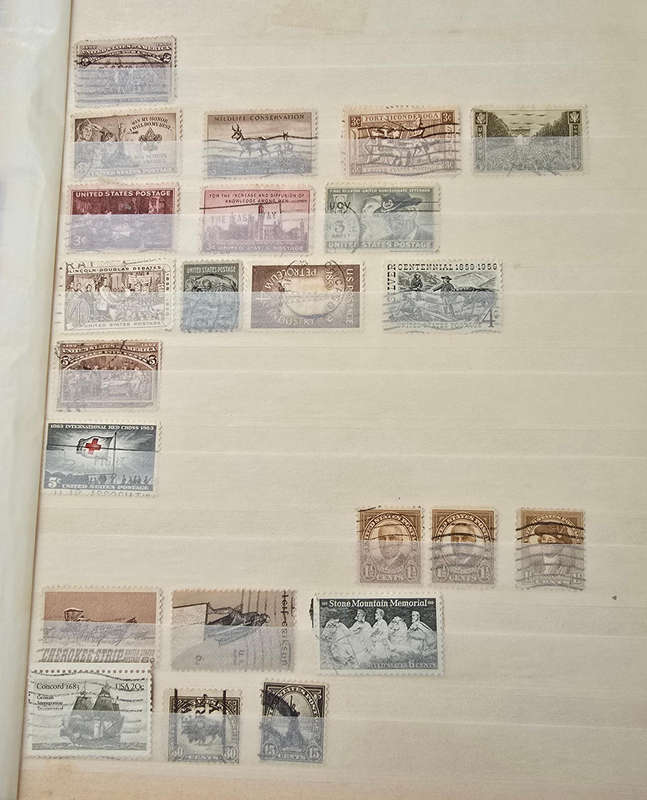 USA stamp album unvalued!!!