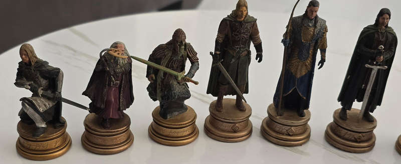 Lord of the rings chess pieces highly collectable and valuable