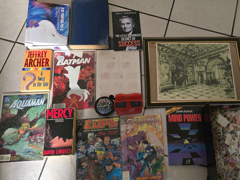 Mystery collectors lot with free 3d Pen