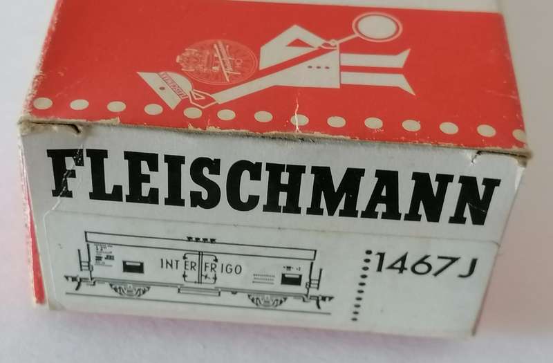 3x Fleischmann HO wagons