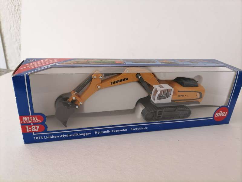 Siku Excavator