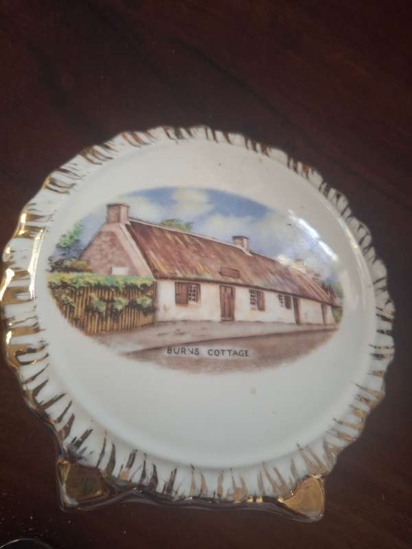 Burns cottage vase small vintage