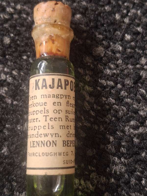 Kajapoet olie  vintage