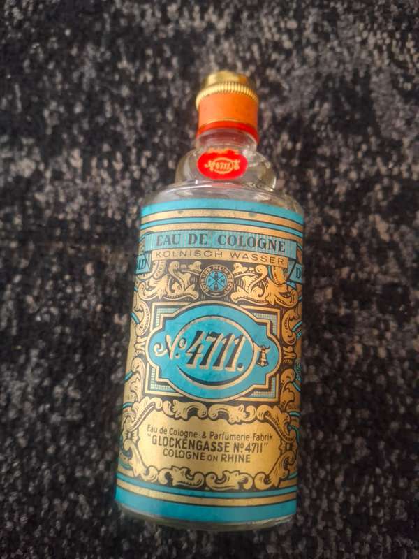 Vintage Glockengasse No. 4711 Blue/Gold Eau De Cologne Bottle