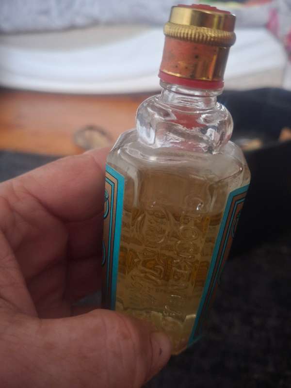 Vintage Glockengasse No. 4711 Blue/Gold Eau De Cologne Bottle