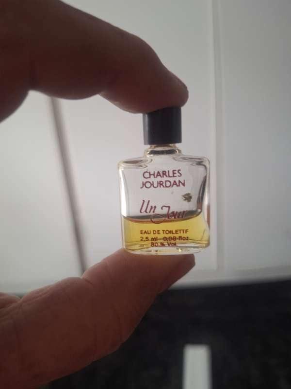 Charles jourdan Un jour eaude toilette