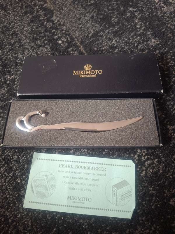MIKIMOTO Bookmark