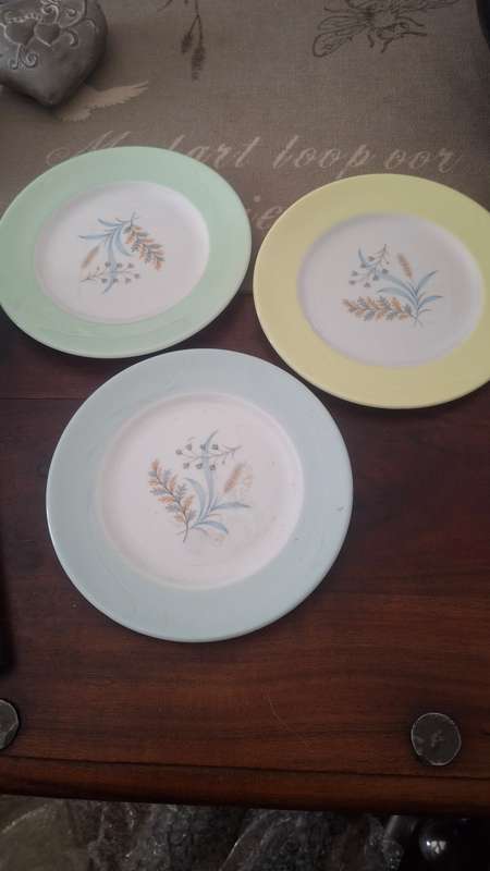 Vintage queen ann side plates x 3