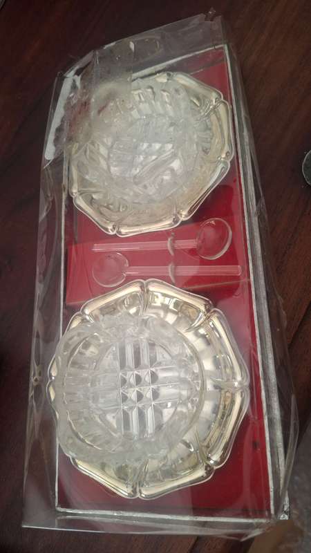 Glass and metal seving trays