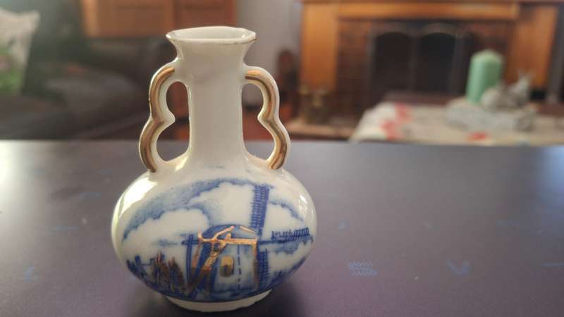 VTG Japan Porcelain Mini Blue & White Windmill Bud Vase