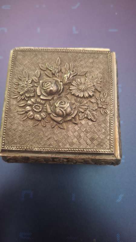 Vintage jewelry box