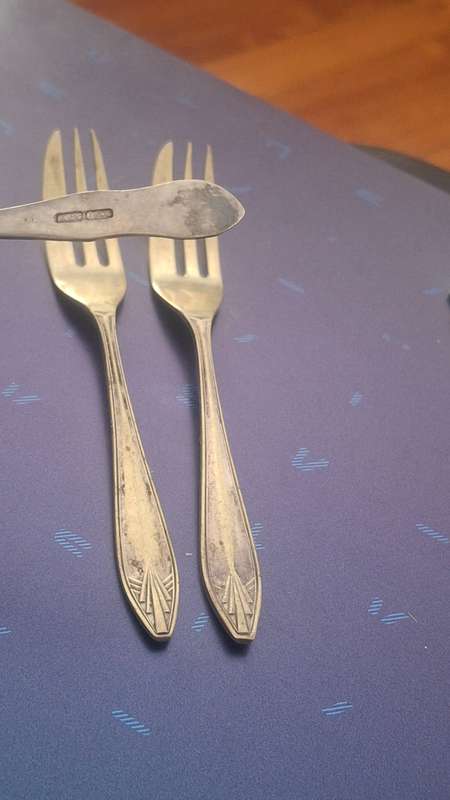 Ornamental cake forks EPNS x5