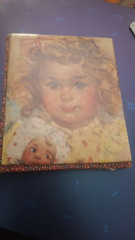 Vintage needle case book with original needles