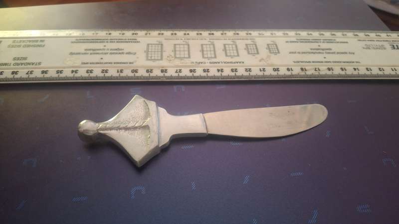 Butter knife