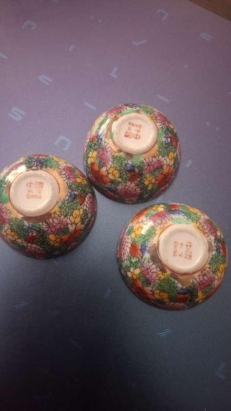 Vintage small oriental bowls x 3