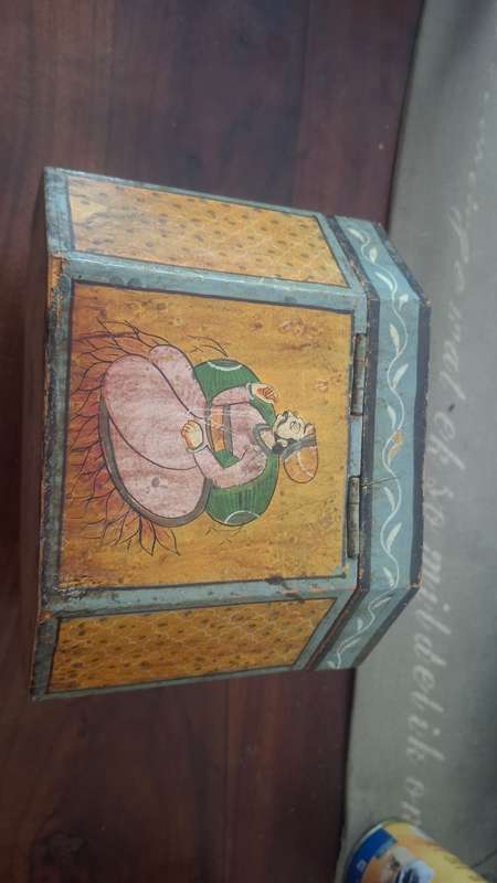 Vintage wooden handpainted box