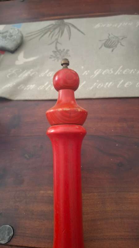 Big pepper mill