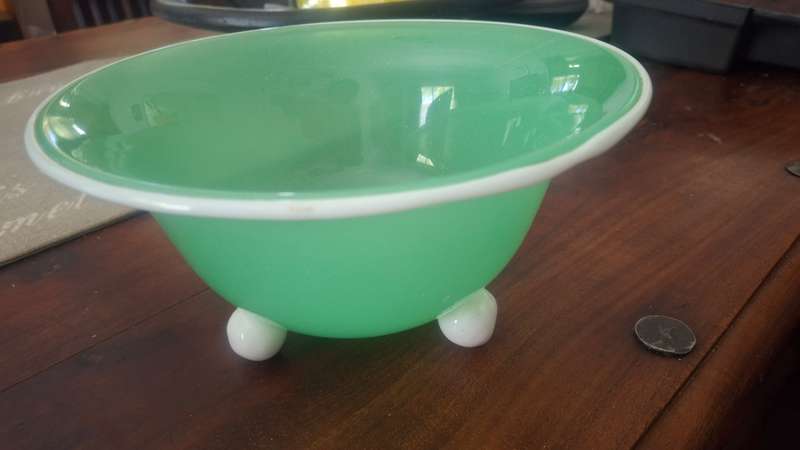 Vintage jade green glass bowl