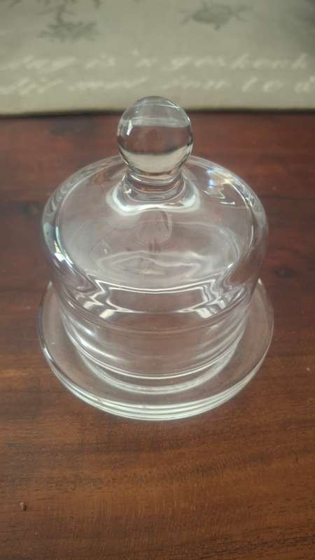Butter dish