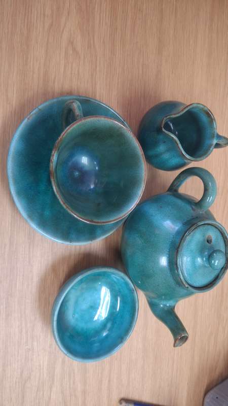 Linn ware green set 6 piece