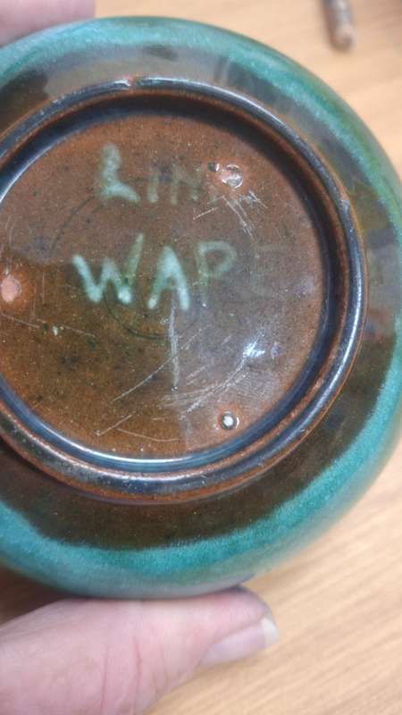 Linn ware green set 6 piece