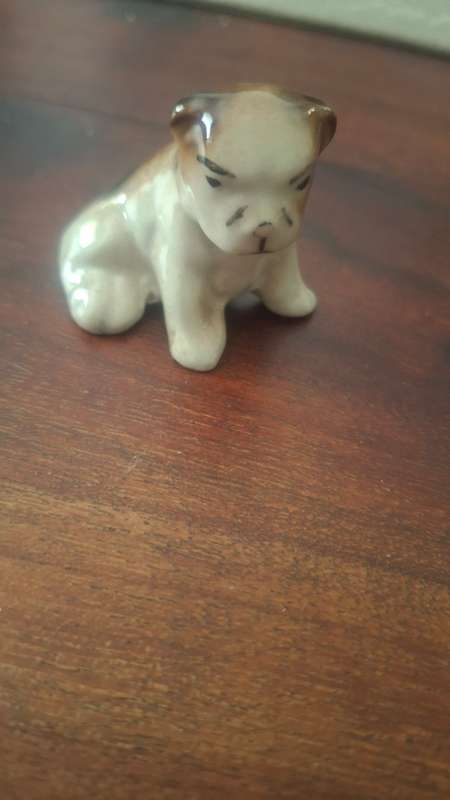 Small porcelain dog