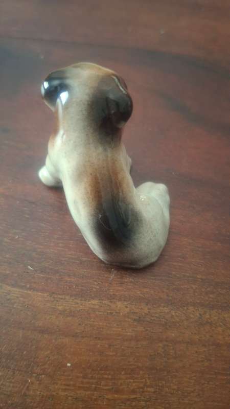 Small porcelain dog