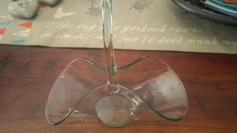 La mediterraner handmade glass bowl
