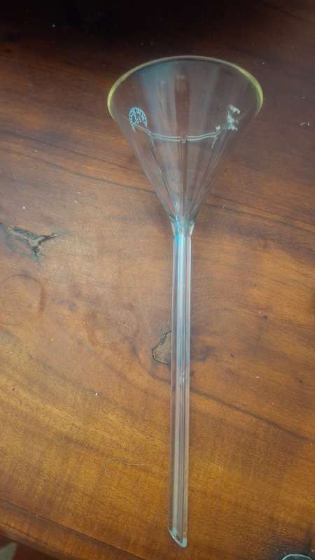 Glass pirex funnel