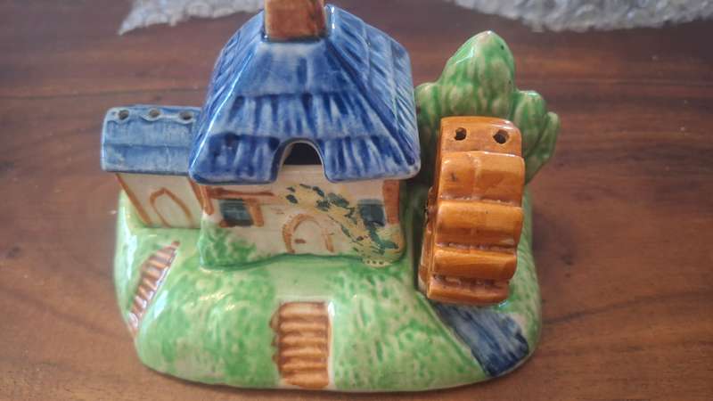 Vintage Retro Watermill Cruet Set