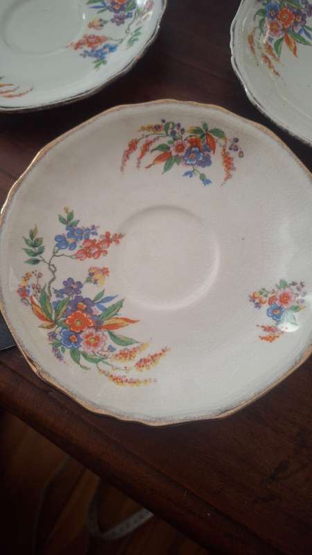 Alfred meakin plates x 3