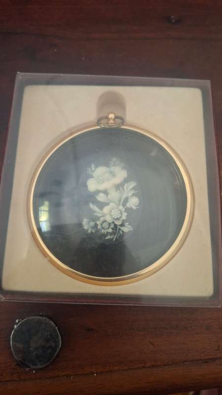 Flowers in cameo Peter Bates in original box