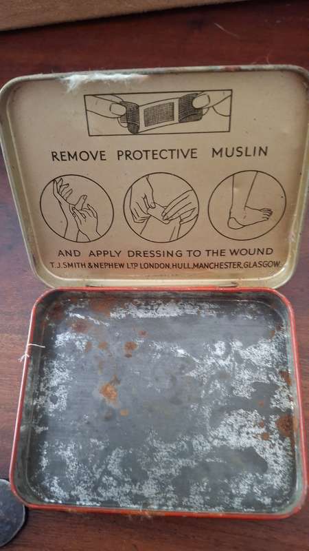 Elastoplast vintage tin