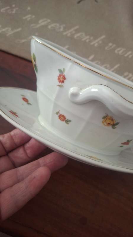 Pirken sauce boat