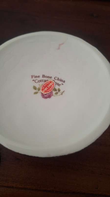 Vintage porcelain bowl with lid